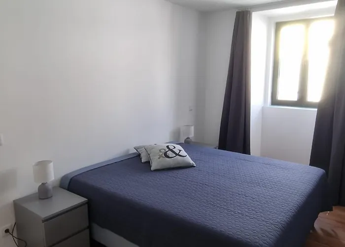 ヴィラ Comfortable Rustic House With Spacious Garden Near The