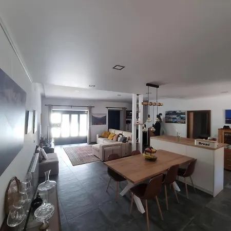 Comfortable Rustic House With Spacious Garden Near The *