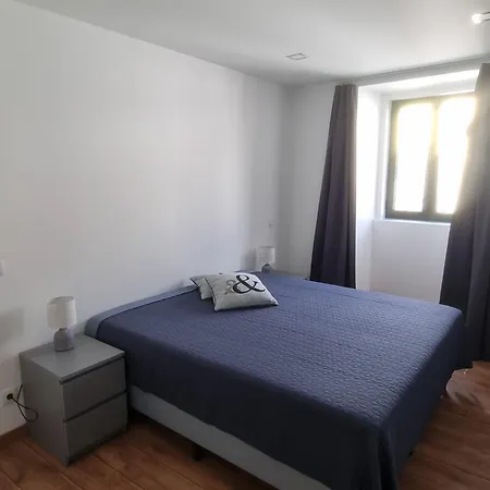 Vila Comfortable Rustic House With Spacious Garden Near The