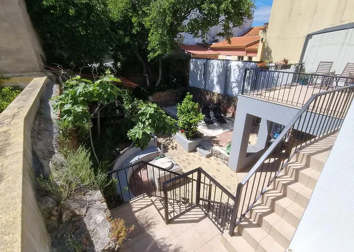 Villa Comfortable Rustic House With Spacious Garden Near The